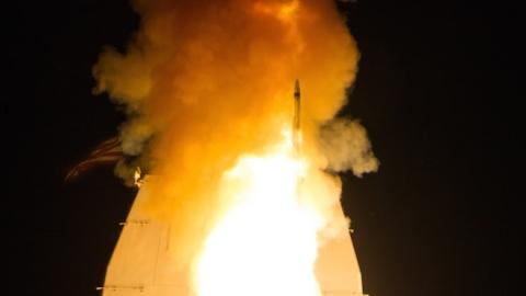 Standard Missile-3 (SM-3) Block 1B guided missile launched from the USS Lake Erie off the coast of Kauai, Hawaii, October 4, 2013. (MDA/Released)