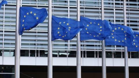 The European Union flag outside EU Commission Headquarters on March 22, 2016 in Brussels, Belgium. ( Carl Court/Getty Images)
