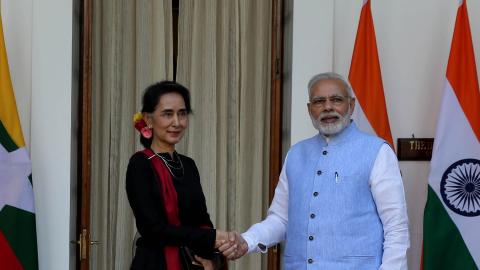 Indian Prime Minister Narendra Modi welcomes Myanmar's then State Counsellor Aung San Suu Kyi at Hyderabad House in New Delhi, India, October 19, 2016. (Imtiyaz Khan/Anadolu Agency via Getty Images)