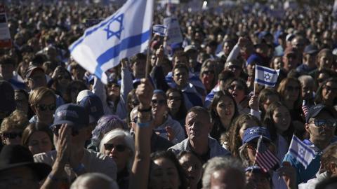 Thousands of people attend the March for Israel on the National Mall November 14, 2023, in Washington, DC. (Photo by Alex Wong/Getty Images)