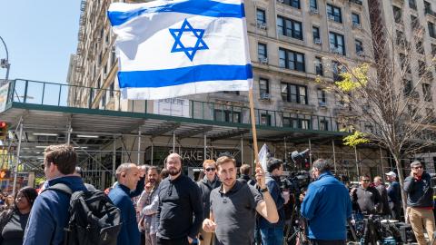 Supporters of Israel and Palestine protest outside of Columbia University on April 22, 2024, in New York City. (Photo by Spencer Platt/Getty Images)