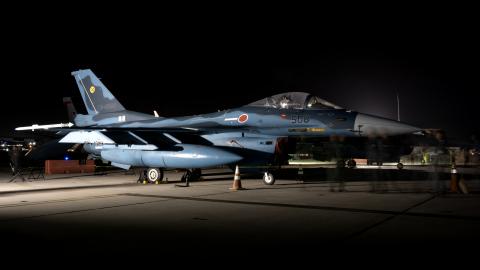 A Japan Air Self Defense Force F-2 at Kadena Air Base in Japan on April 23, 2023. (DVIDS)