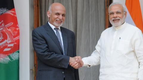 Afghan President Ashraf Ghani (L) shakes hands with Indian Prime Minister Narendra Modi in New Delhi on April 28, 2015. (STRDEL/AFP/Getty Images)