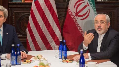 US Secretary of State John Kerry meets with Iran's Foreign Minister Mohammad Javad Zarif on April 22, 2016 in New York. (BRYAN R. SMITH/AFP/Getty Images)