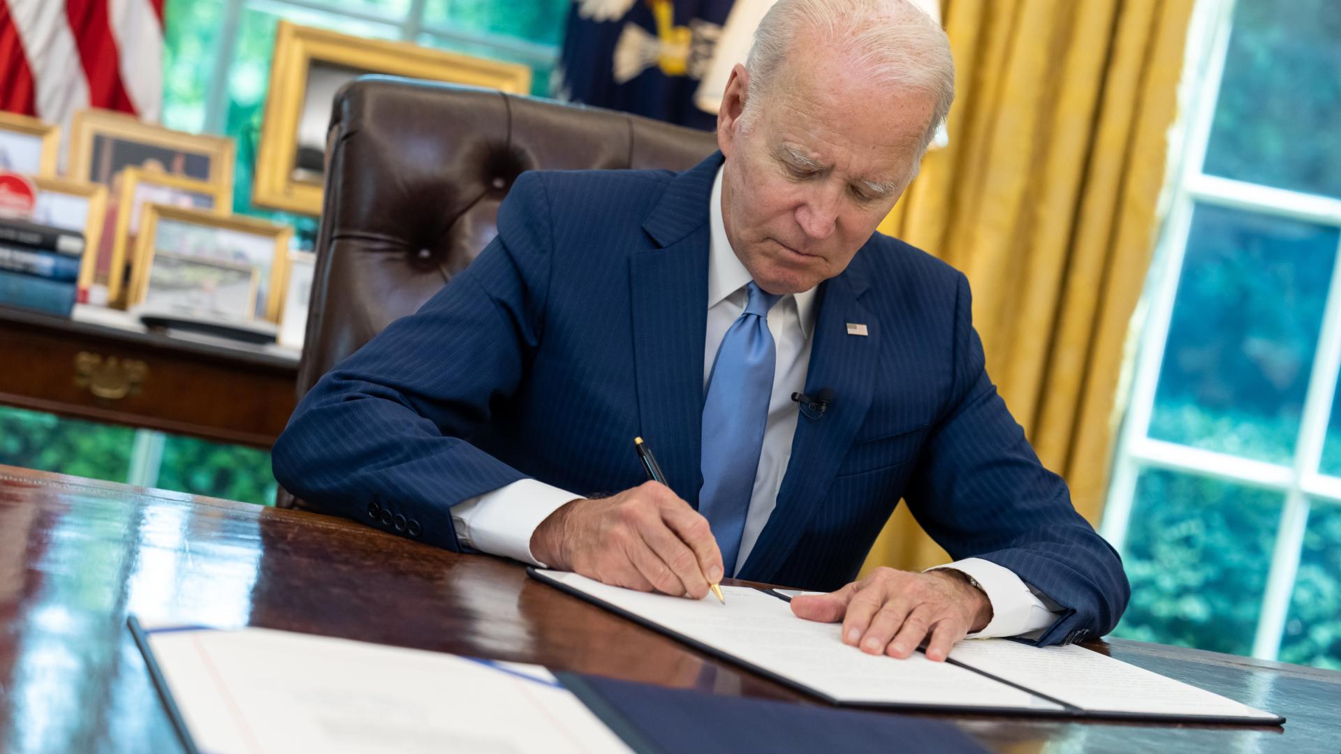 Biden Is Losing The High-Tech War With China | Hudson Institute