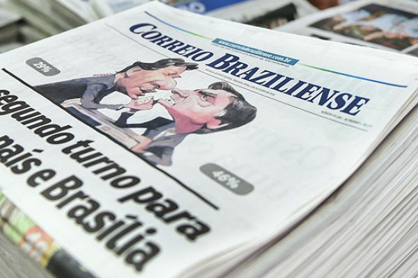The front page of a newspaper referring to the results of the first round Brazilian national election, October 8, 2018 (EVARISTO SA/AFP/Getty Images)